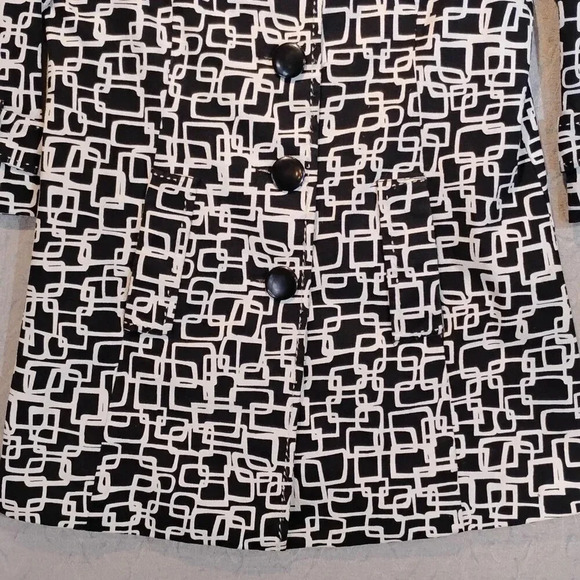 Cleo Petites Black & White Geometric Design Blazer  NWOT in Size Small - Picture 6 of 11